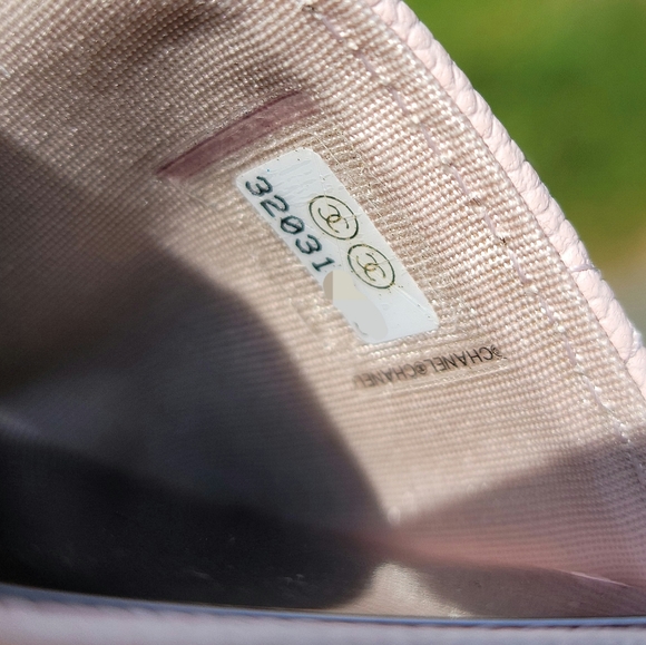 ❌️SOLD❌️ Chanel Pink Crystal ❤️ Cardholder Wallet - Picture 6 of 6